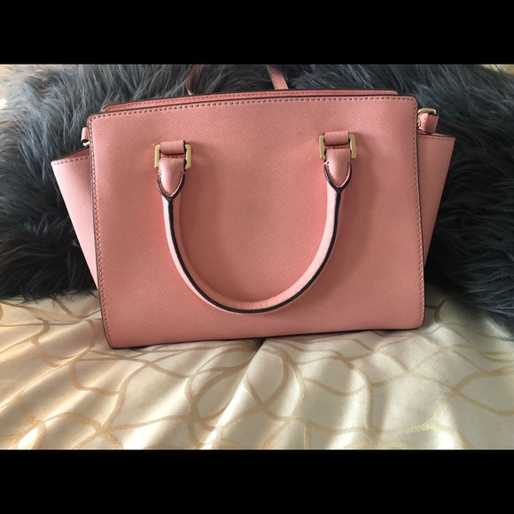 Michael kors selma medium pink shop